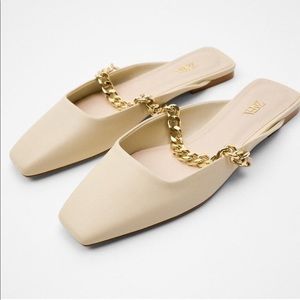 NWT ZARA OPEN BACK SLIDE SHOES WITH CHAIN IN OFF WHITE SIZE 36 (US6)